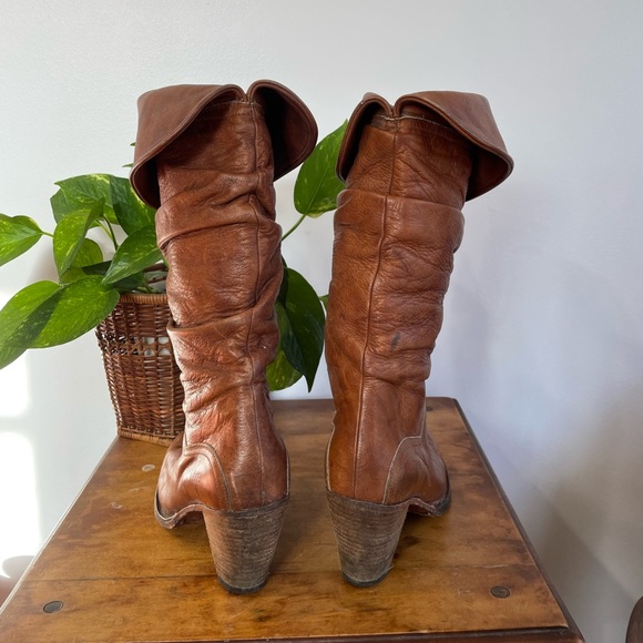 Vintage Frye Heeled Boots - Picture 4 of 6